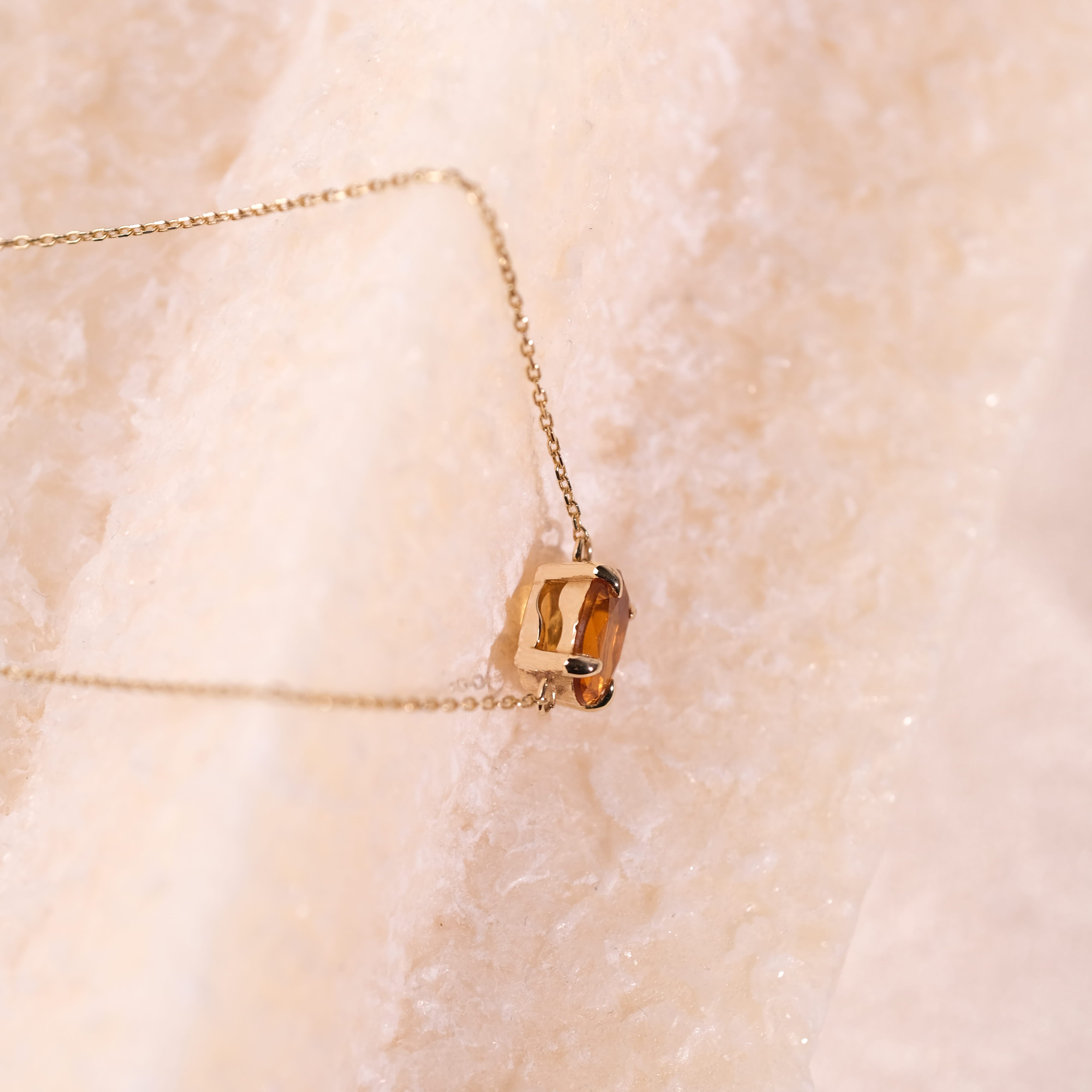 Sitrin Doğal Taşlı Kolye