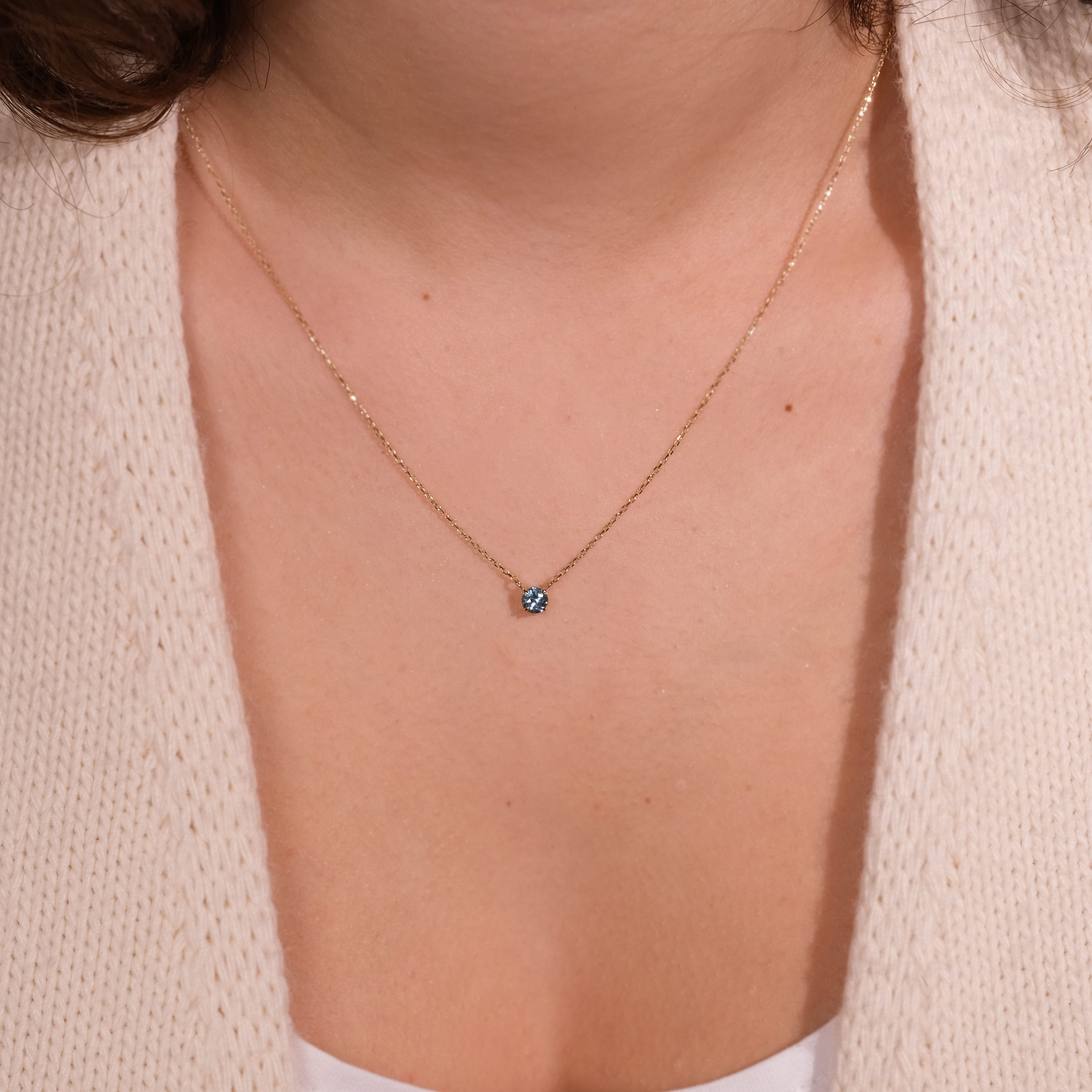 Swiss Blue Topaz Taşlı 14 Ayar Altın Minimal Kolye