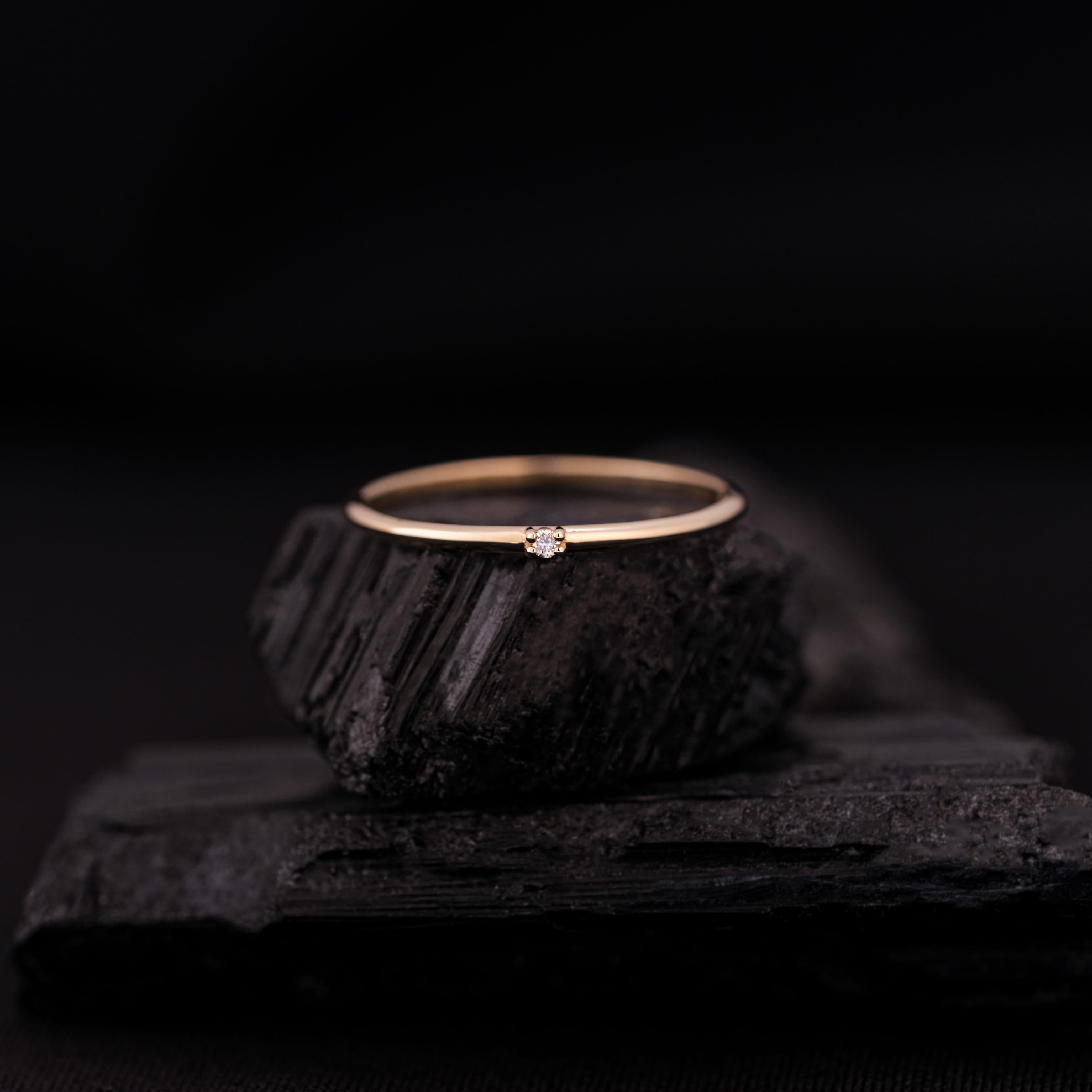 Minimal Tektaş Pırlanta Yüzük – 14 Ayar Altın