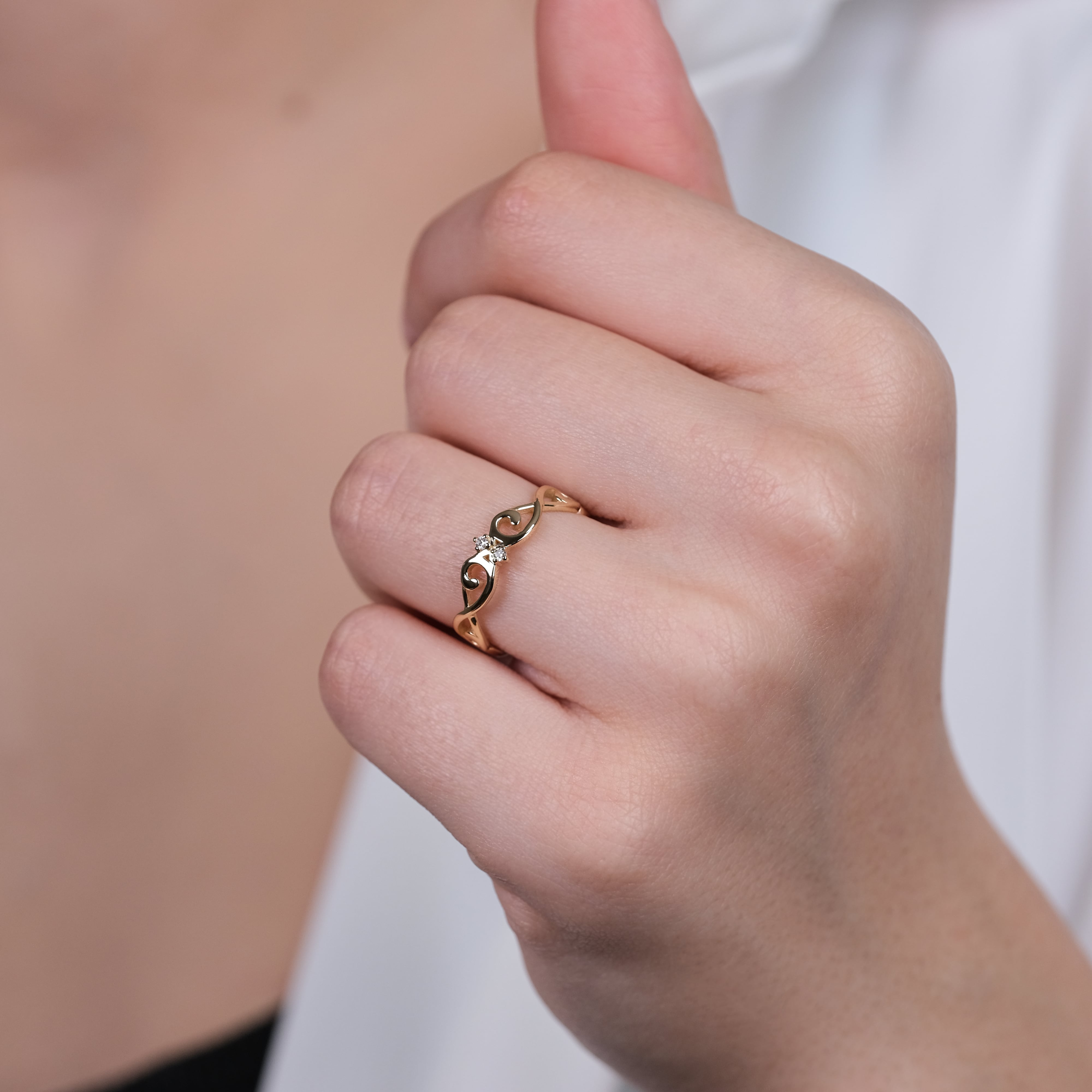 Lia - 14 Ayar Pırlantalı Altın Yüzük