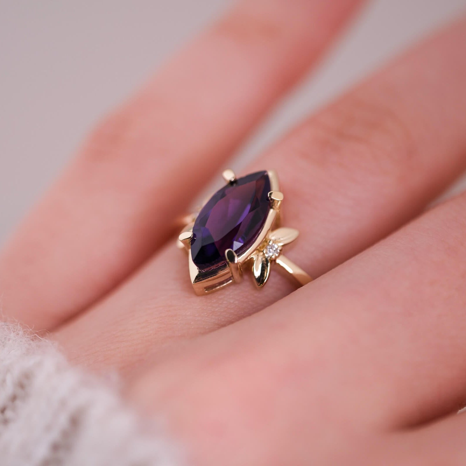 Serenya | Markiz Kesim Ametist ve Pırlantalı Yüzük