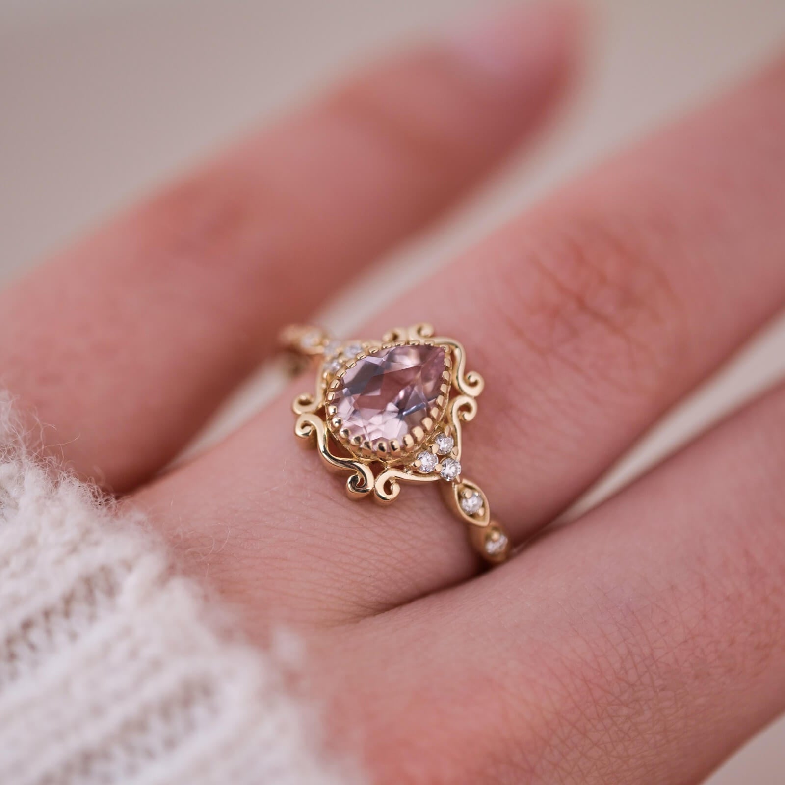 Arwen Vintage | Morganit ve Pırlanta Taşlı Yüzük