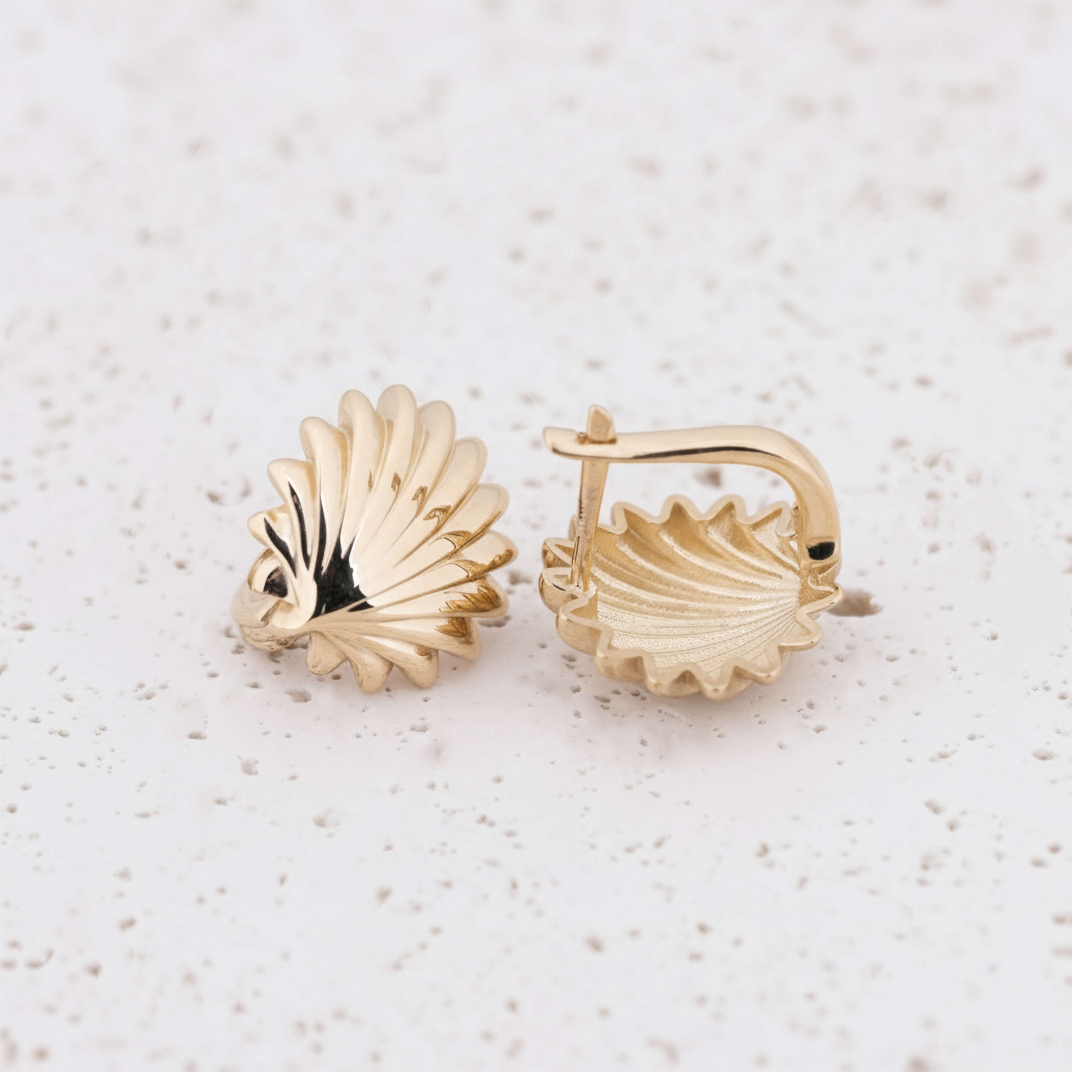 Deniz Kabuğu Model 14 Ayar Altın Küpe