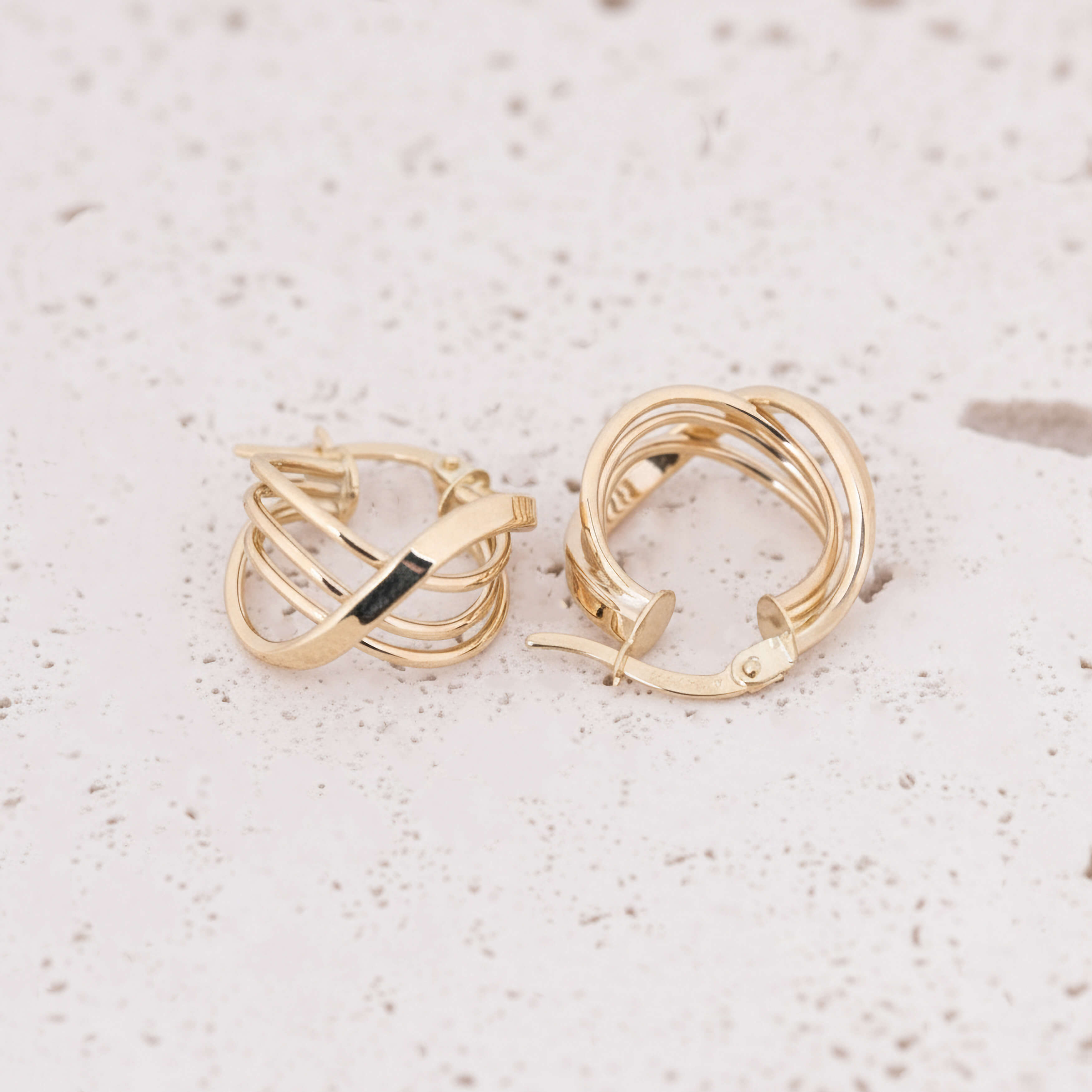 Spiral Form 14 Ayar Altın Küpe