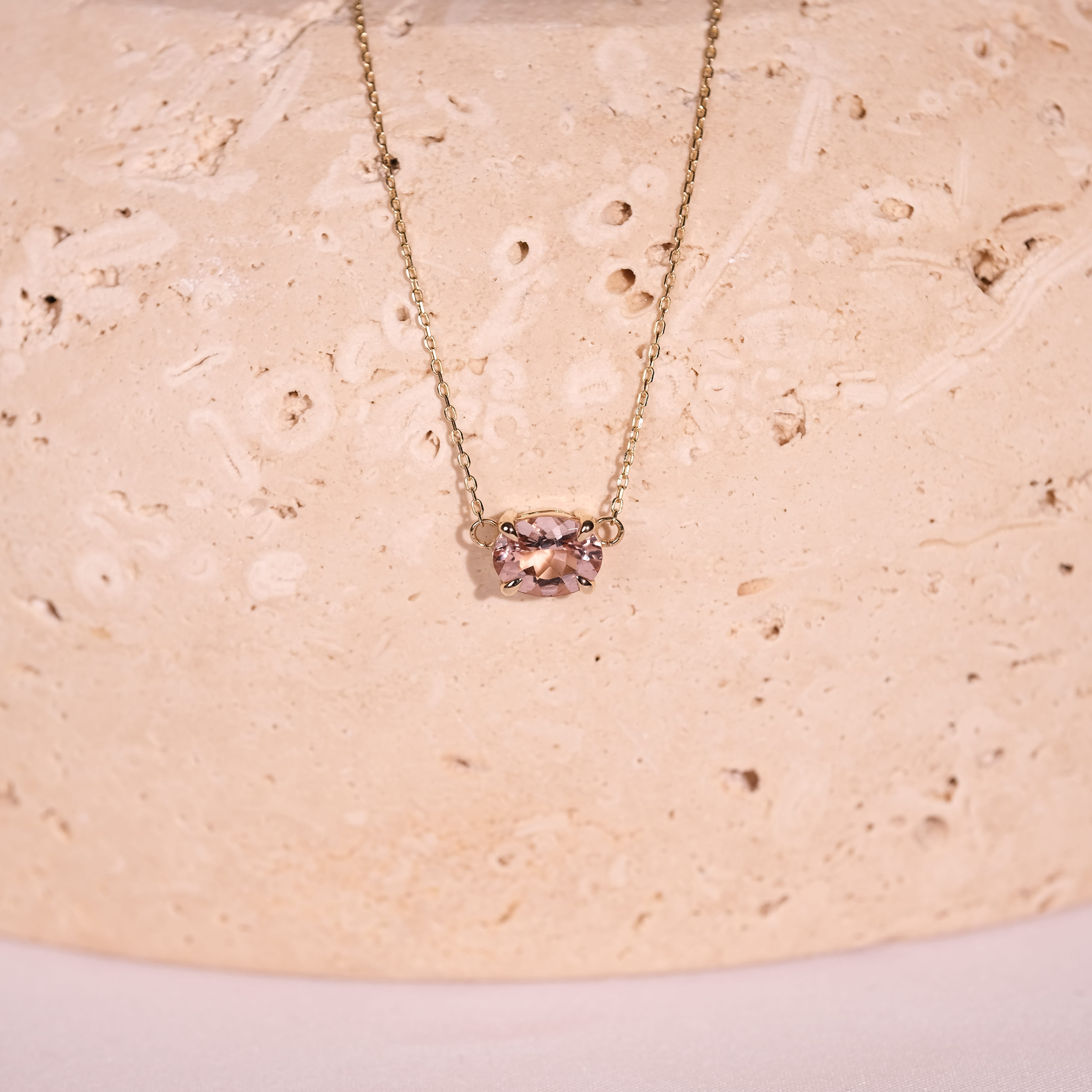 Morganit Doğal Taşlı Kolye