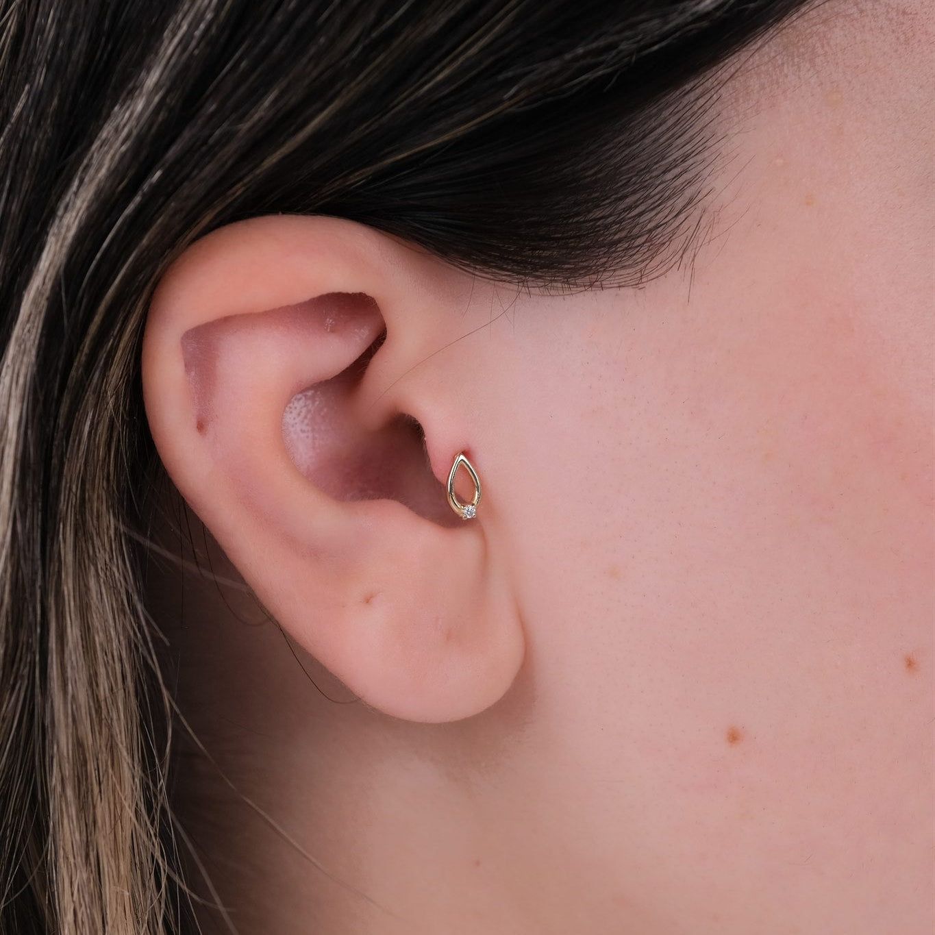 Yaprak Damlası Piercing - 14 Ayar Altın Pırlanta