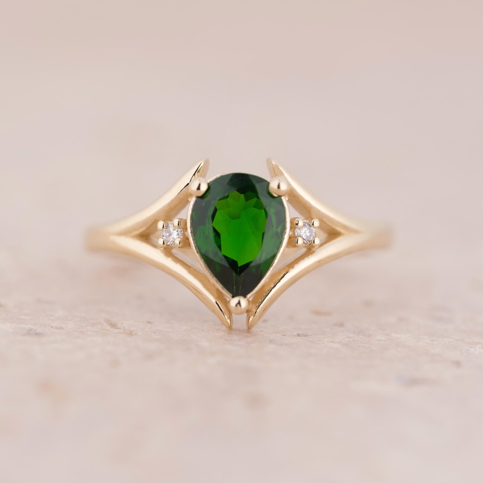 Lirien | Damla Kesim Krom Diopsit ve Pırlantalı Yüzük