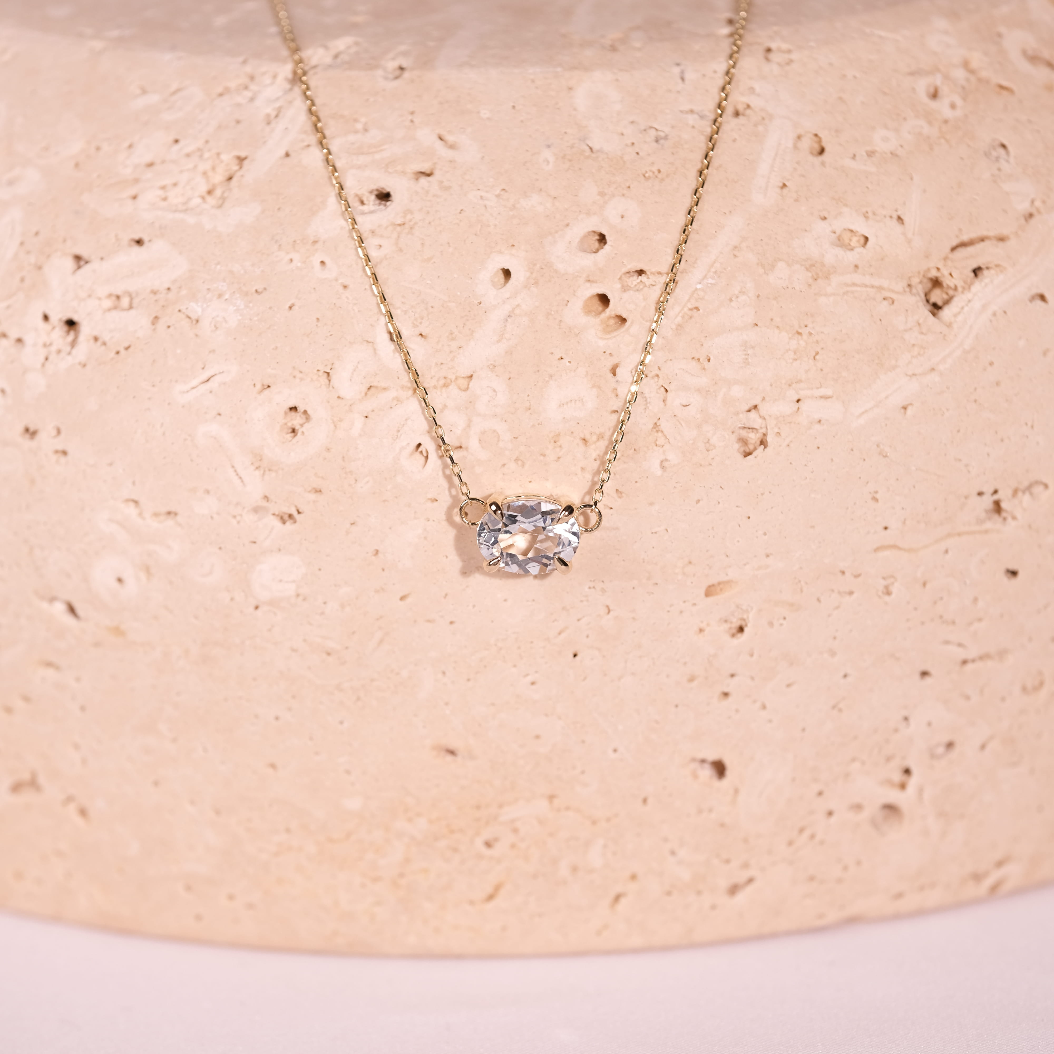 Beyaz Topaz Doğal Taşlı Kolye