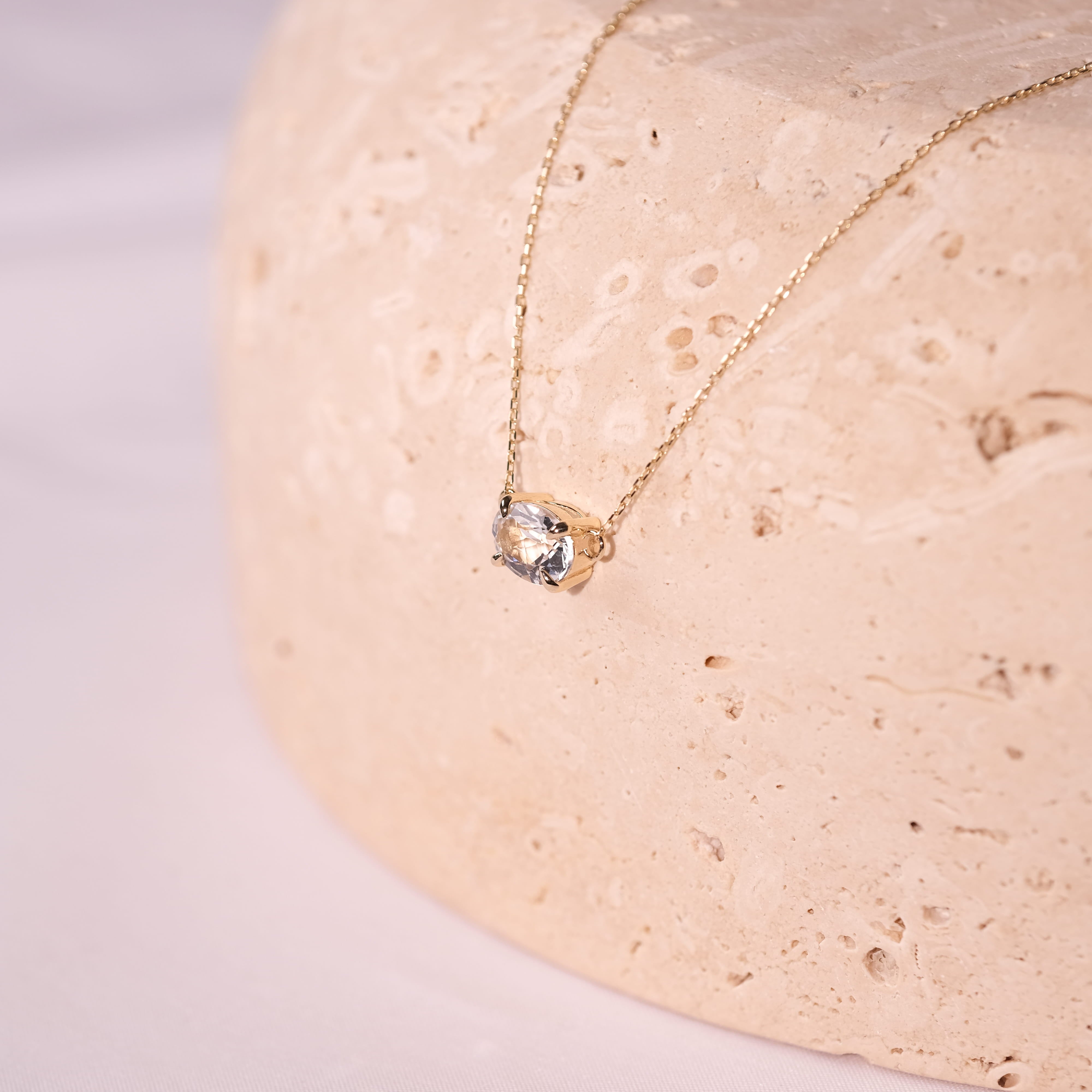 Beyaz Topaz Doğal Taşlı Kolye