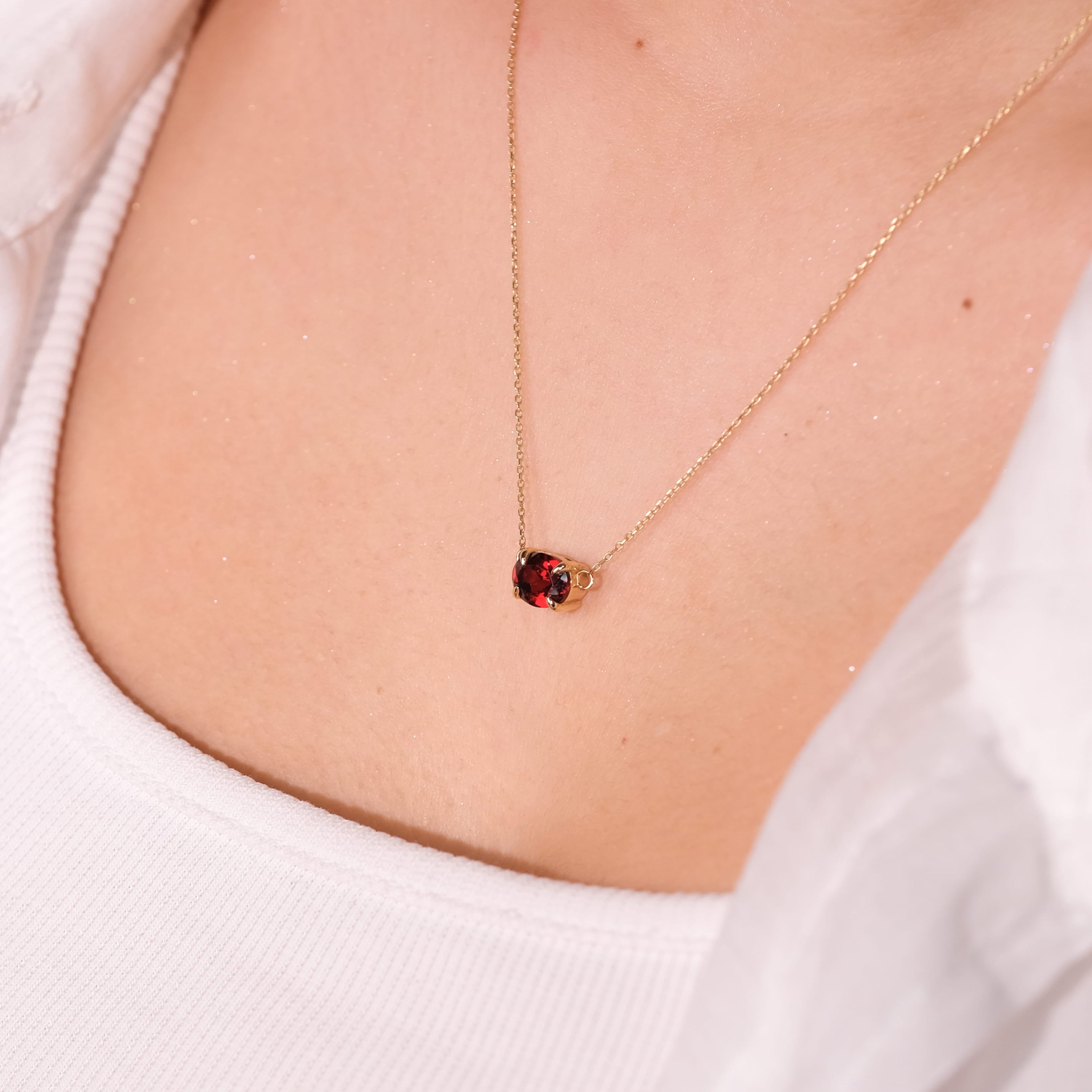 Garnet Doğal Taşlı Kolye