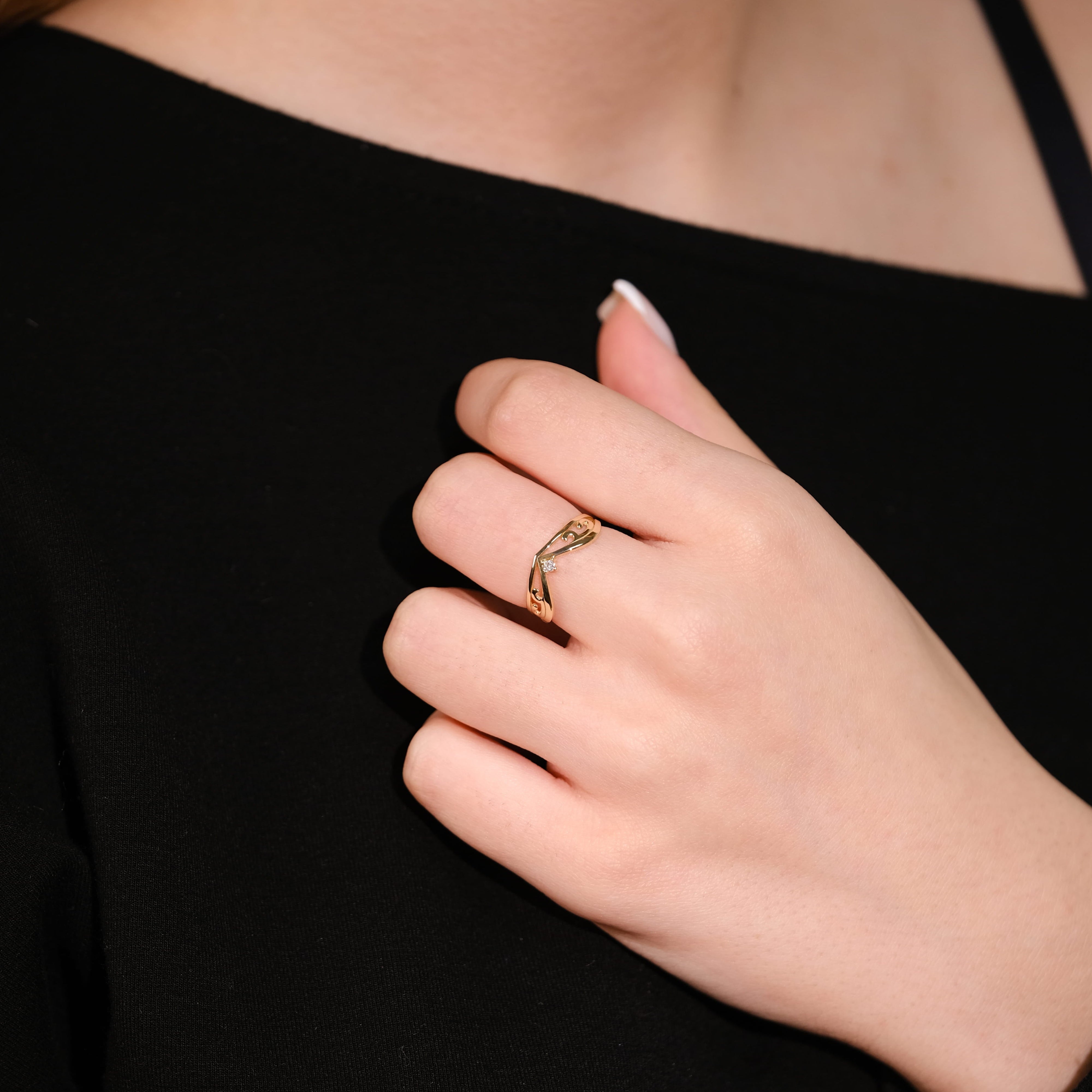 Sirius Flow – Pırlantalı 14 Ayar Altın Yüzük