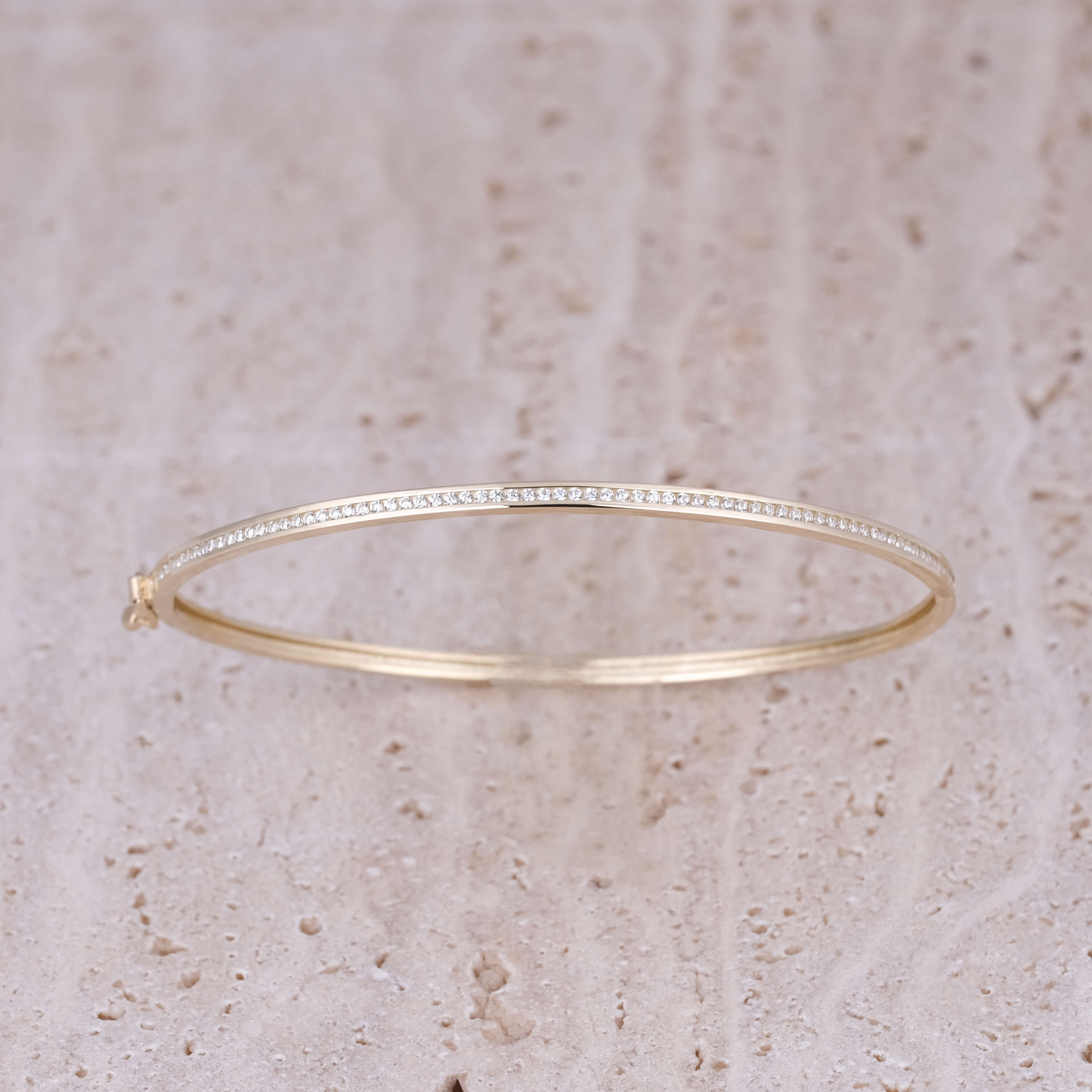 Taş Sıralı 14 Ayar Altın Kelepçe