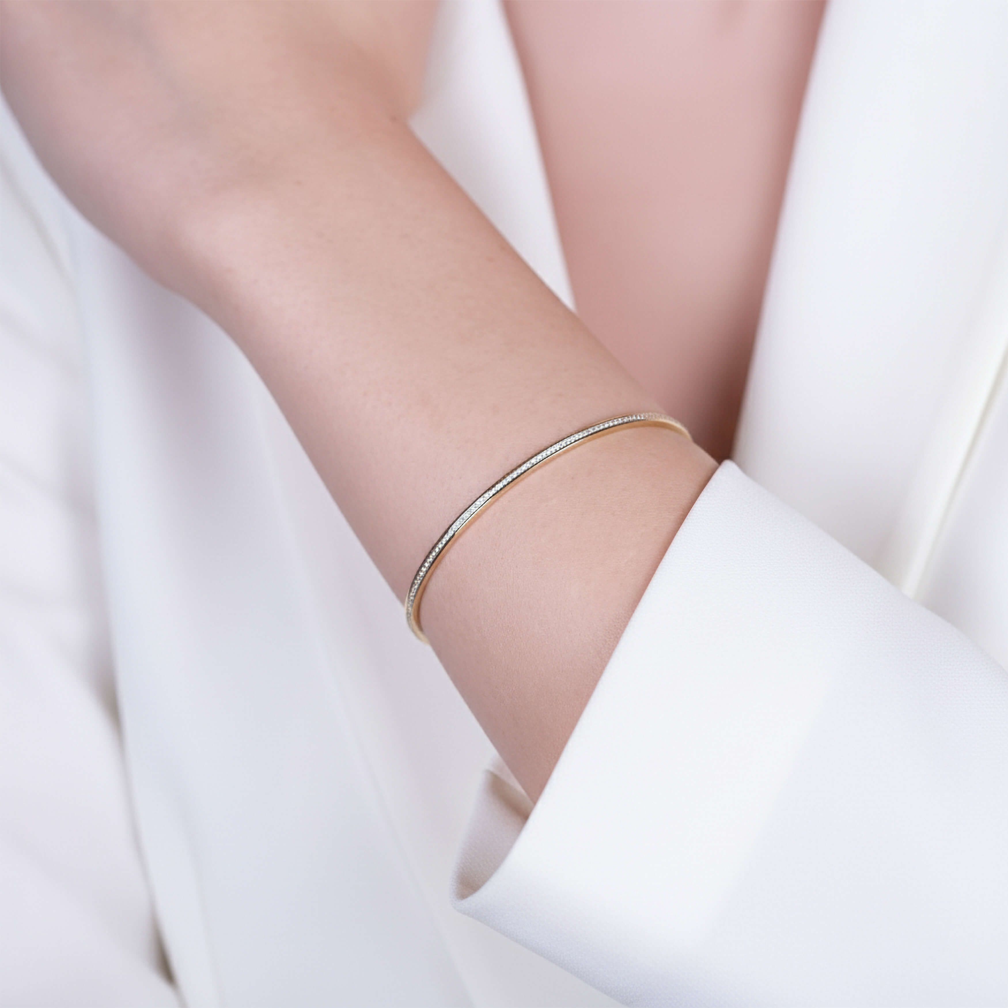 Taş Sıralı 14 Ayar Altın Kelepçe