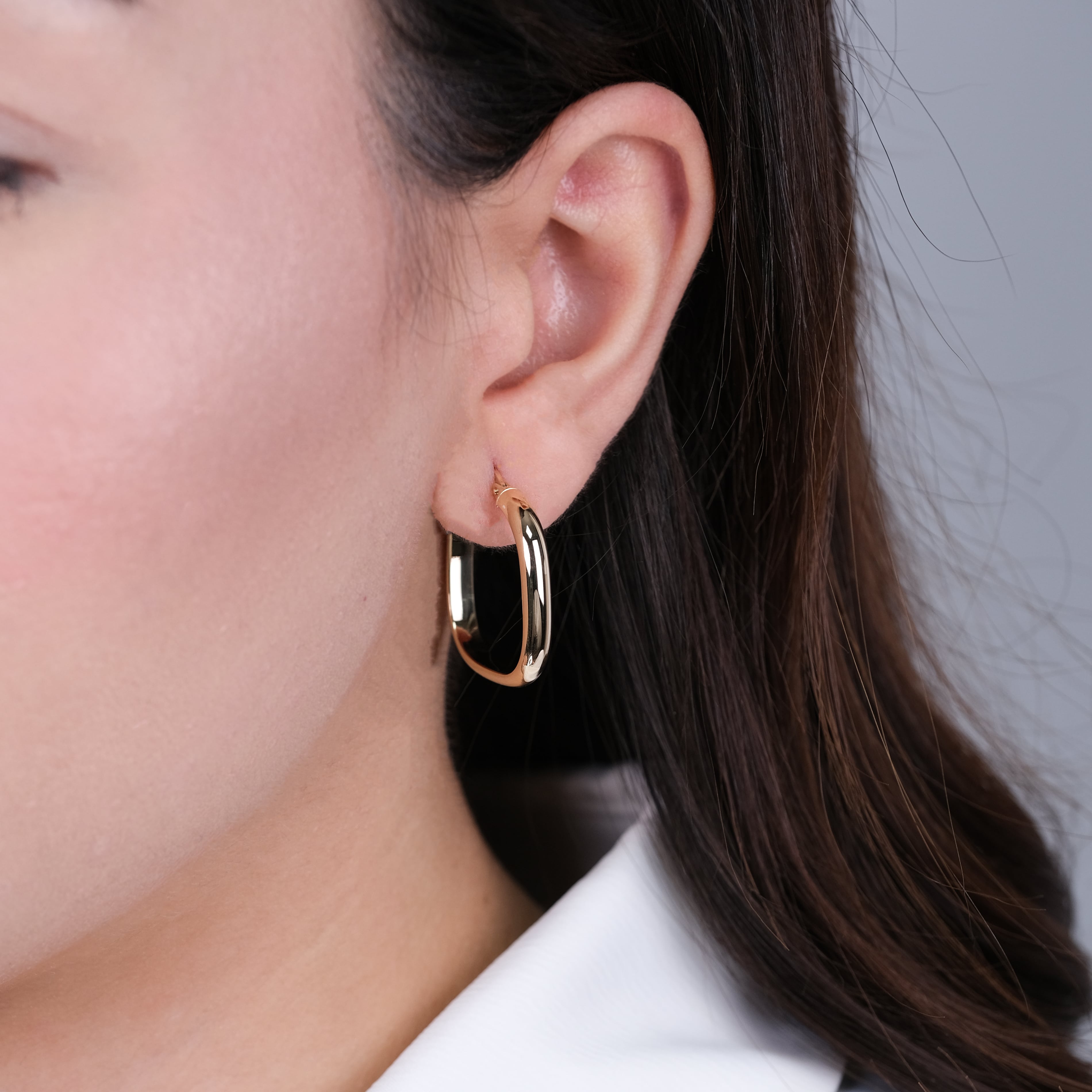 Oval Form 14 Ayar Altın Küpe